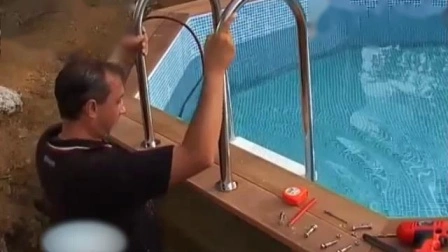 Escada de piscina de aço inoxidável 304/316 de alta qualidade